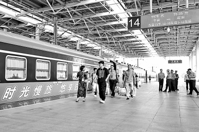 打开消费账本看银发经济含“金”量(图2)