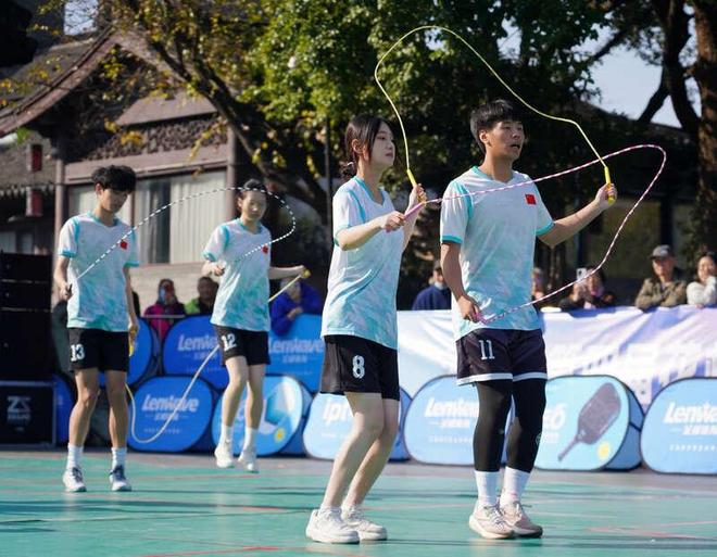 浙江省第四届花样跳绳总决赛举行(图2)